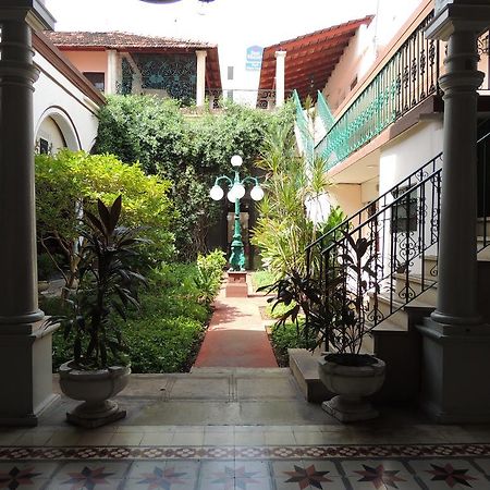Hotel Posada Toledo & Galeria Мерида Экстерьер фото