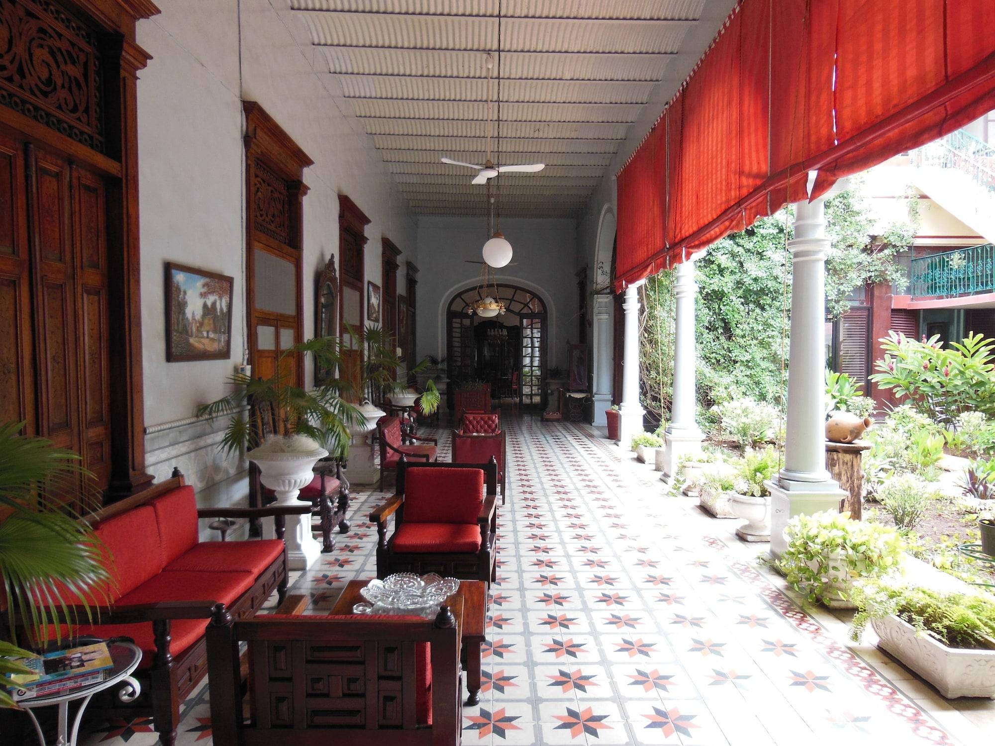 Hotel Posada Toledo & Galeria Мерида Экстерьер фото