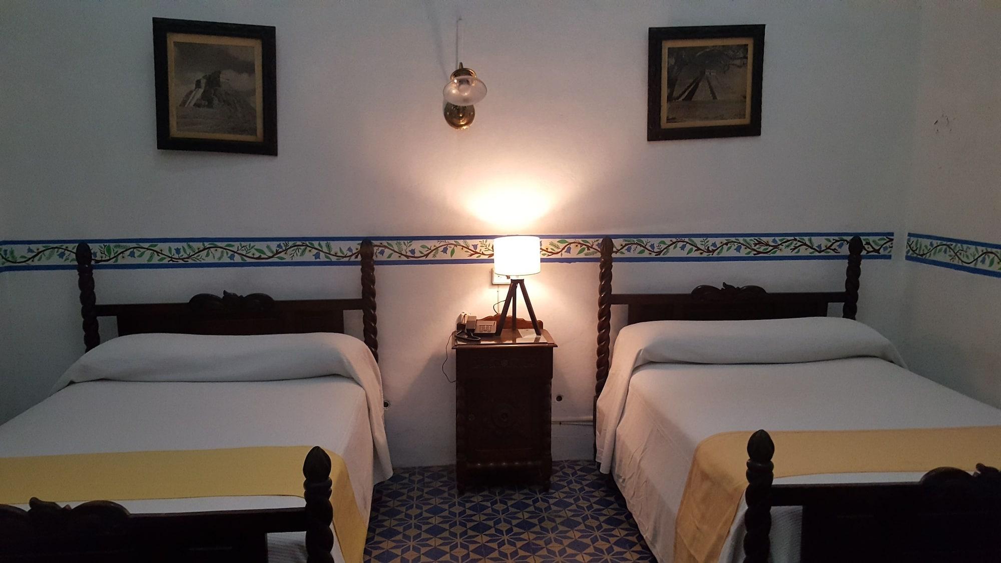 Hotel Posada Toledo & Galeria Мерида Экстерьер фото