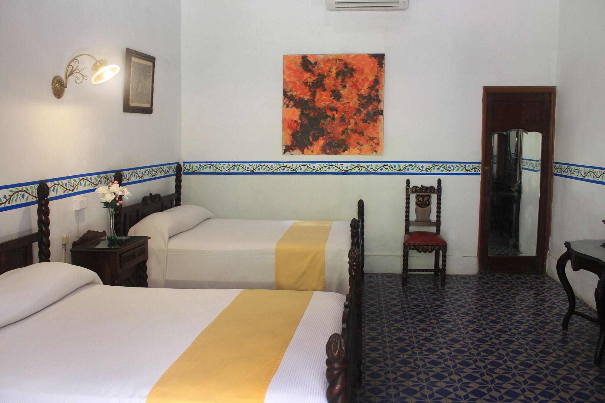 Hotel Posada Toledo & Galeria Мерида Экстерьер фото