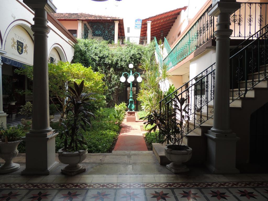 Hotel Posada Toledo & Galeria Мерида Экстерьер фото