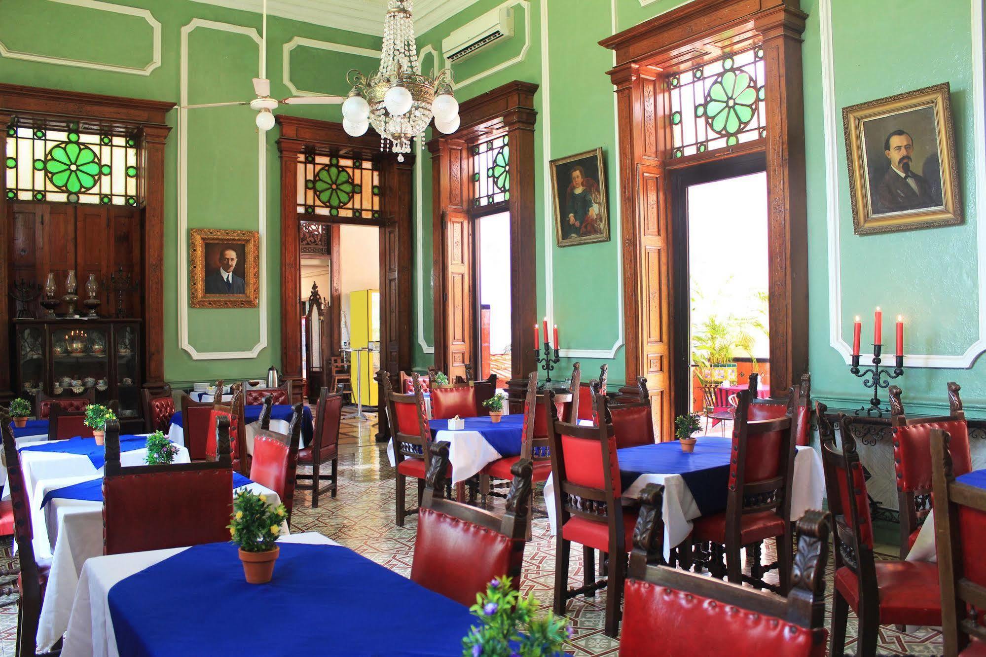 Hotel Posada Toledo & Galeria Мерида Экстерьер фото