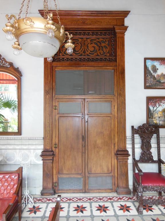 Hotel Posada Toledo & Galeria Мерида Экстерьер фото